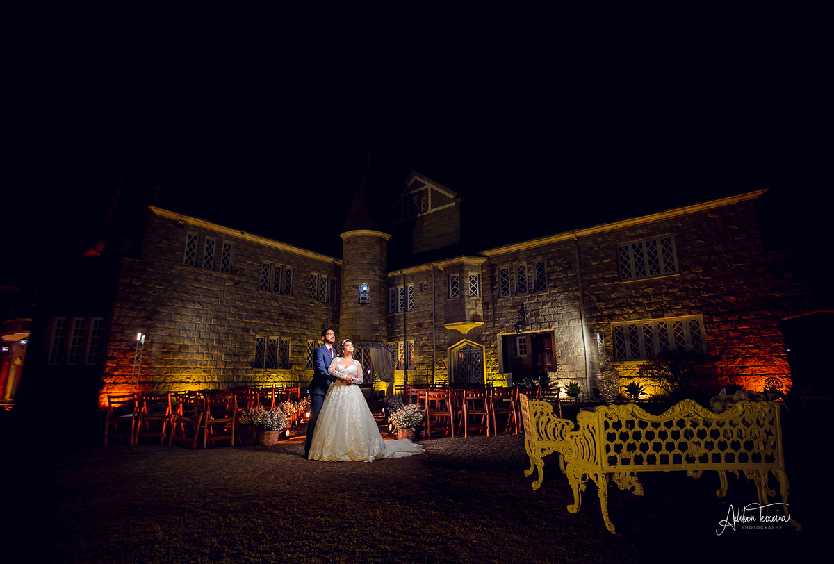 Casamento-Isabelle e Victor-Fotografo-Adilson-TeixeiraCerimonial-Ápice produções e eventos-Castelo Country Club-Gustavo Ribeiro flores-Filipe Fogel-Buffet  Rejiane's-Cenografia CenáRio-Necessaire Fashion