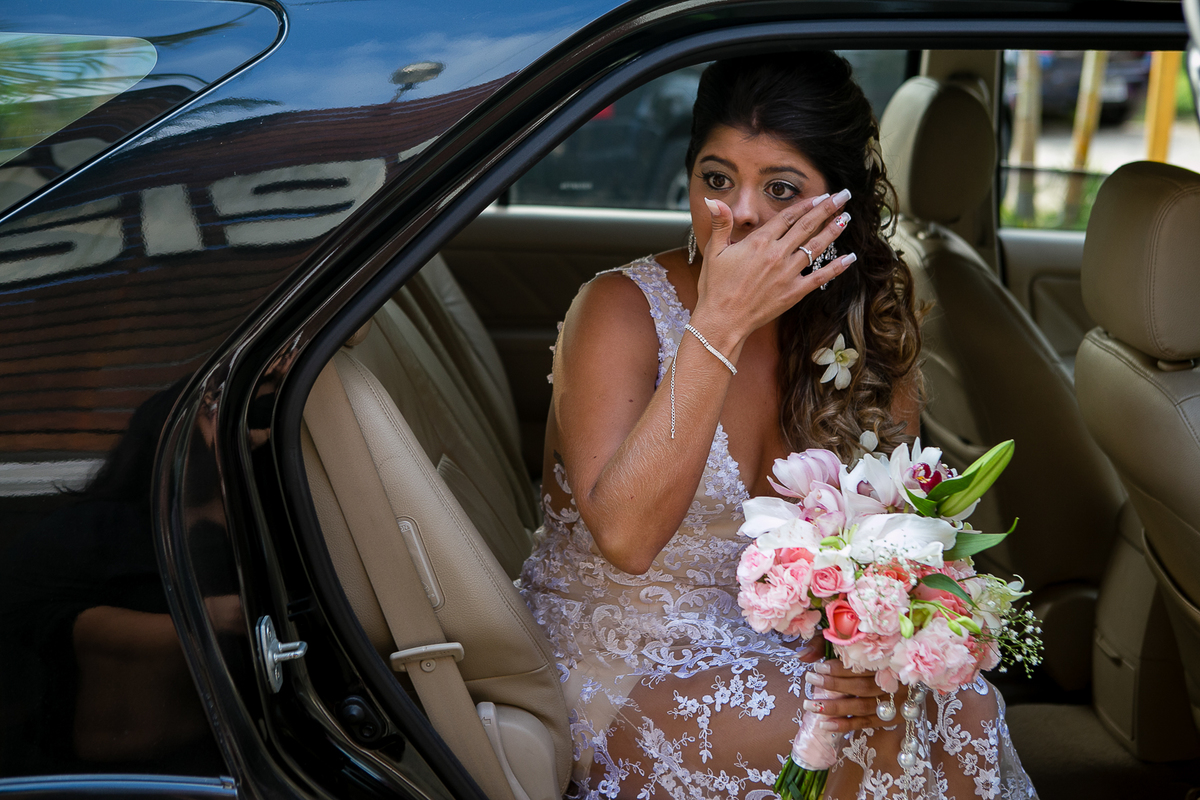 Destination Wedding. Casamento realizado no espaço Areia Summer, em Ubatuba - SP. Casamento pé areia, na praia.
