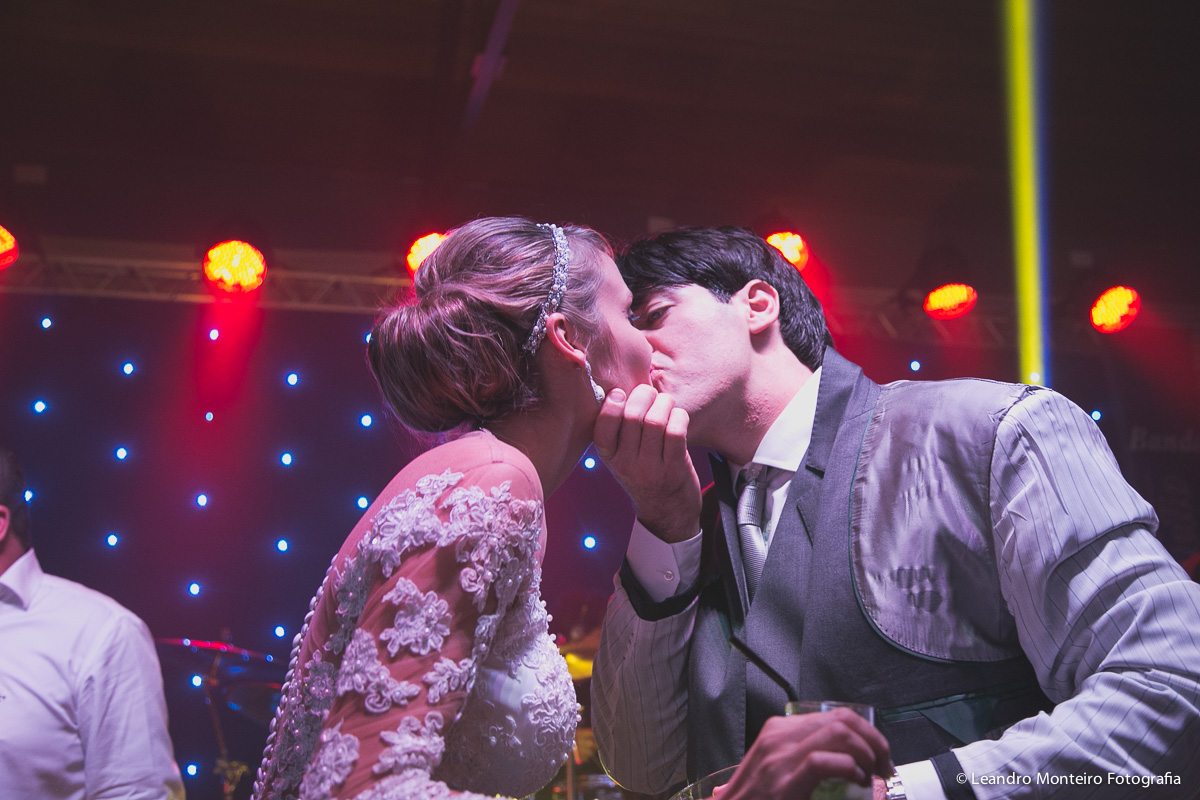 Destination Wedding. Casamento realizado no hotel e Pousada Suryapan, em Campos do Jordão - SP. Casamento no campo.