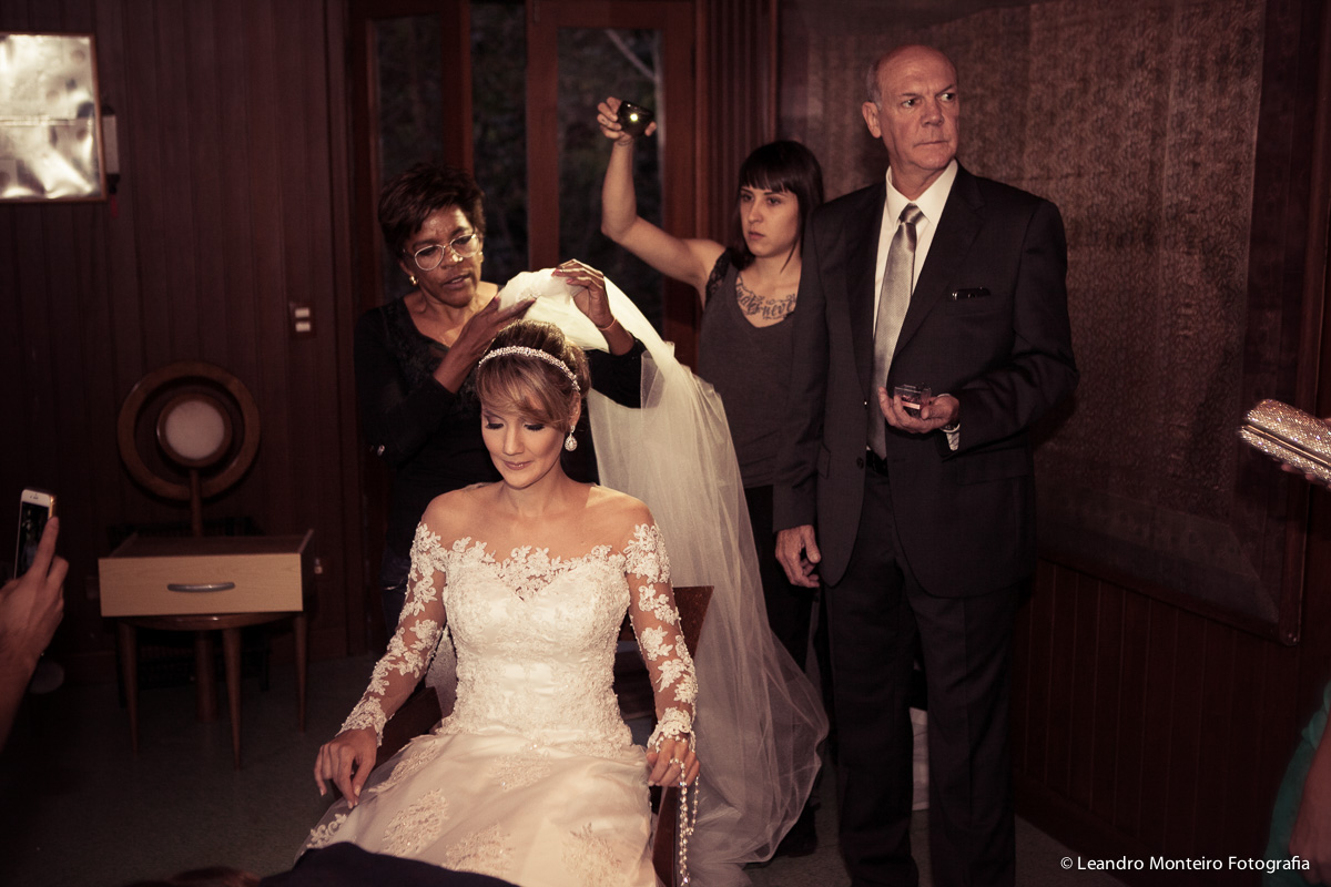 Destination Wedding. Casamento realizado no hotel e Pousada Suryapan, em Campos do Jordão - SP. Casamento no campo.