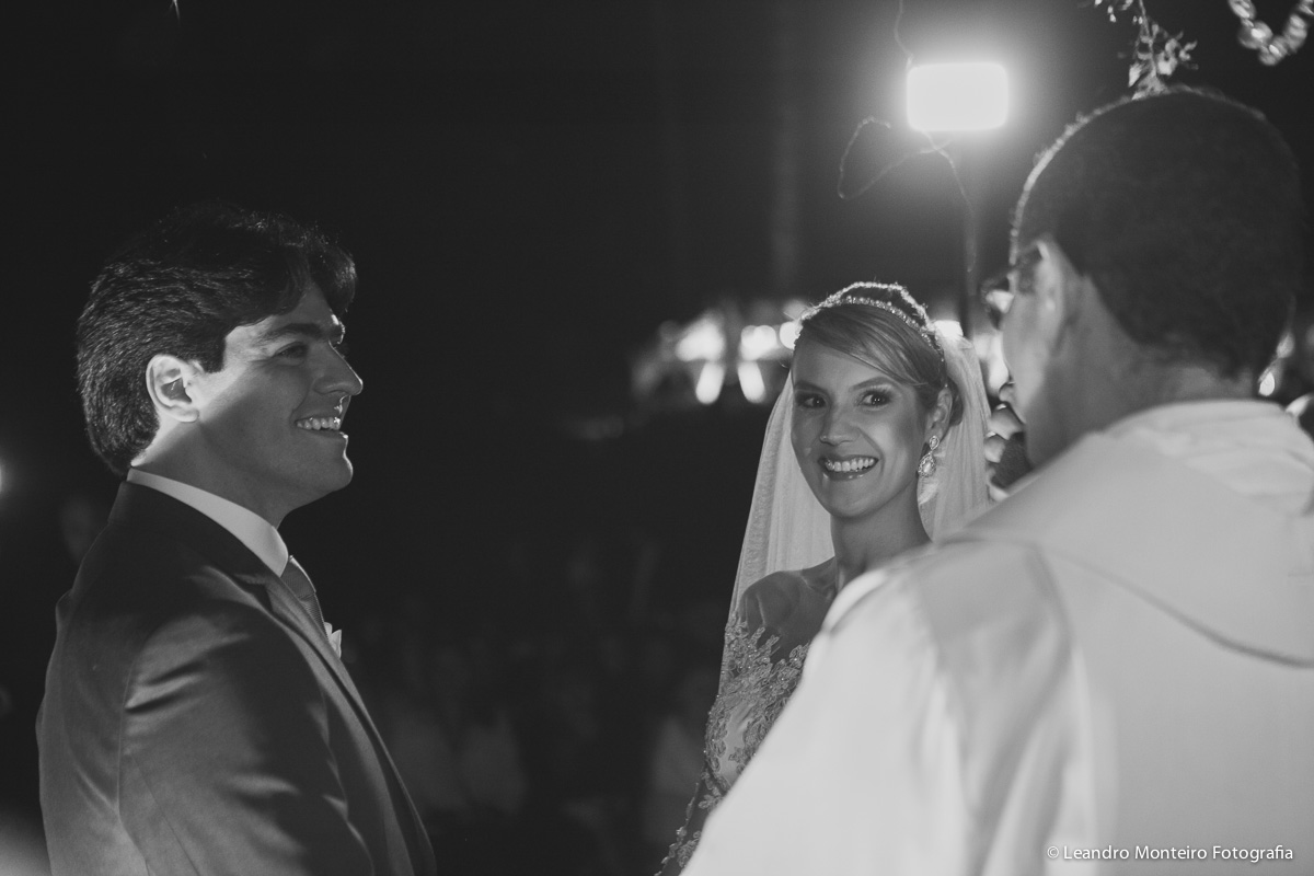 Destination Wedding. Casamento realizado no hotel e Pousada Suryapan, em Campos do Jordão - SP. Casamento no campo.