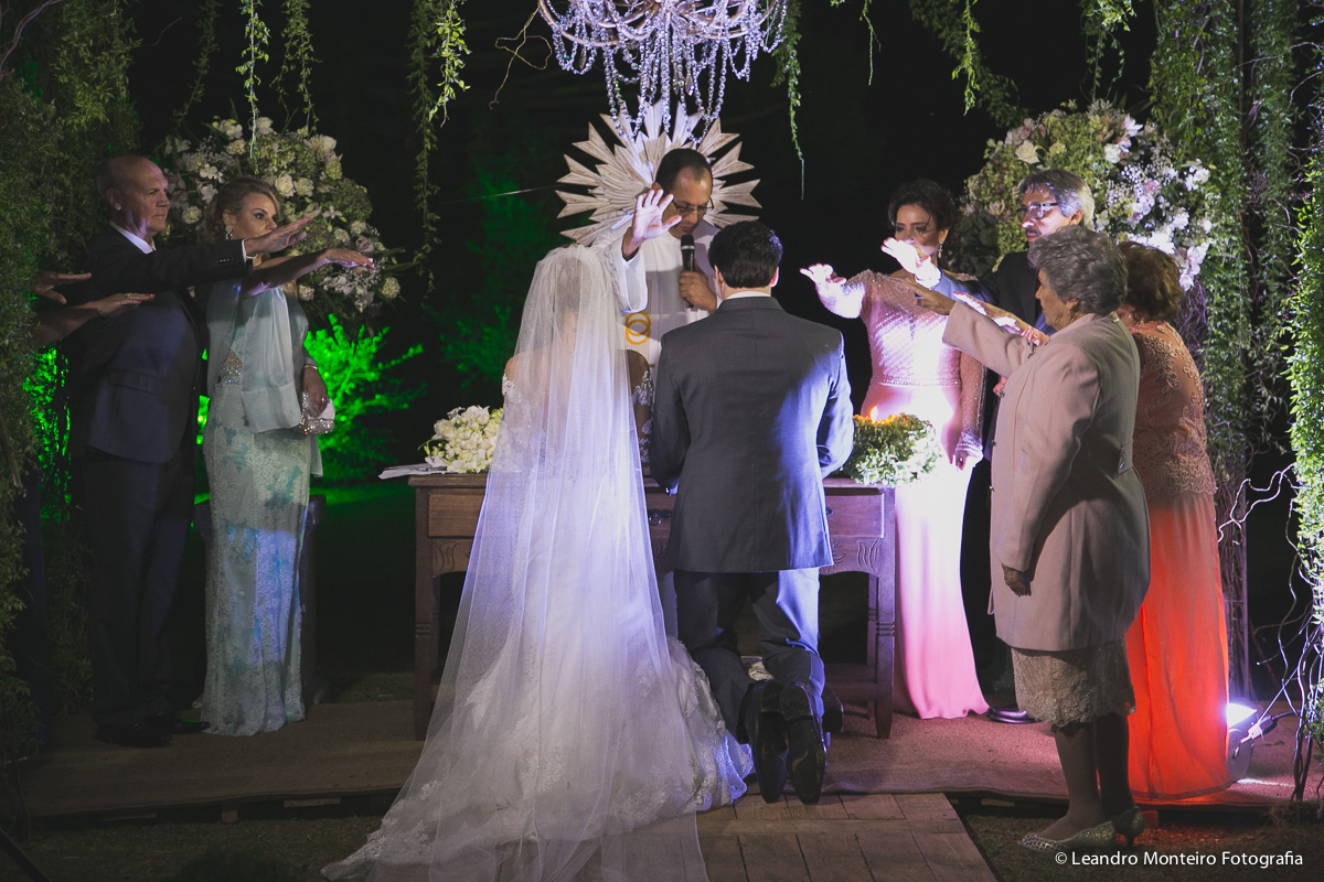 Destination Wedding. Casamento realizado no hotel e Pousada Suryapan, em Campos do Jordão - SP. Casamento no campo.