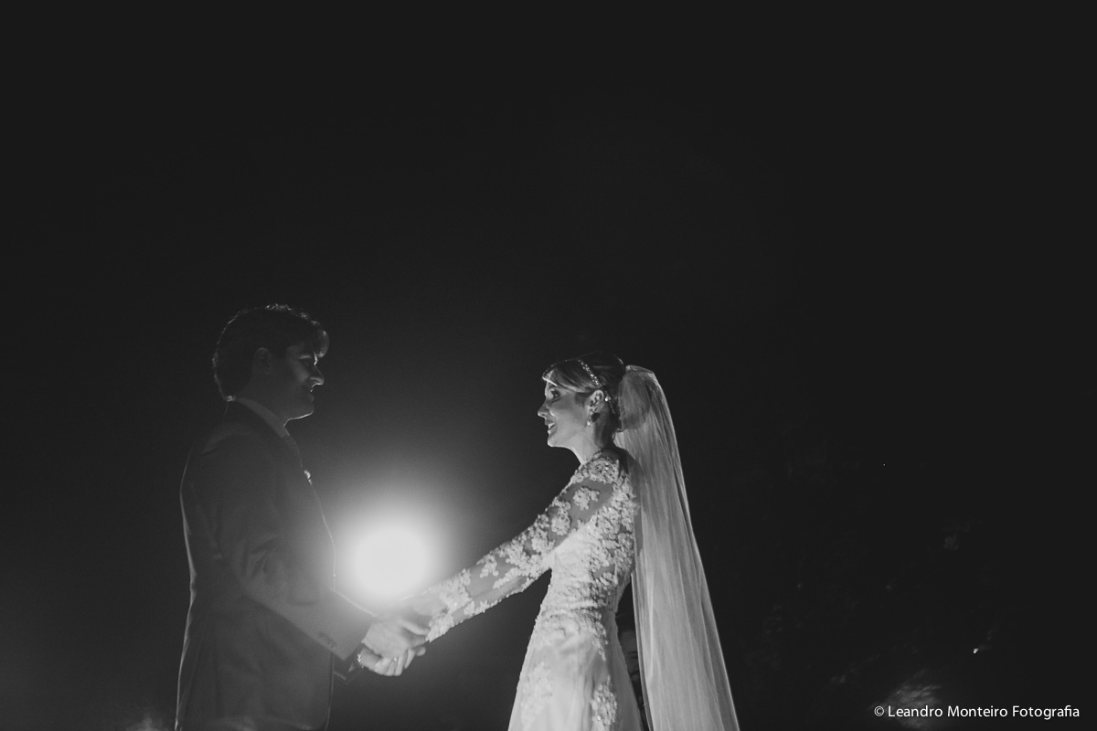 Destination Wedding. Casamento realizado no hotel e Pousada Suryapan, em Campos do Jordão - SP. Casamento no campo.