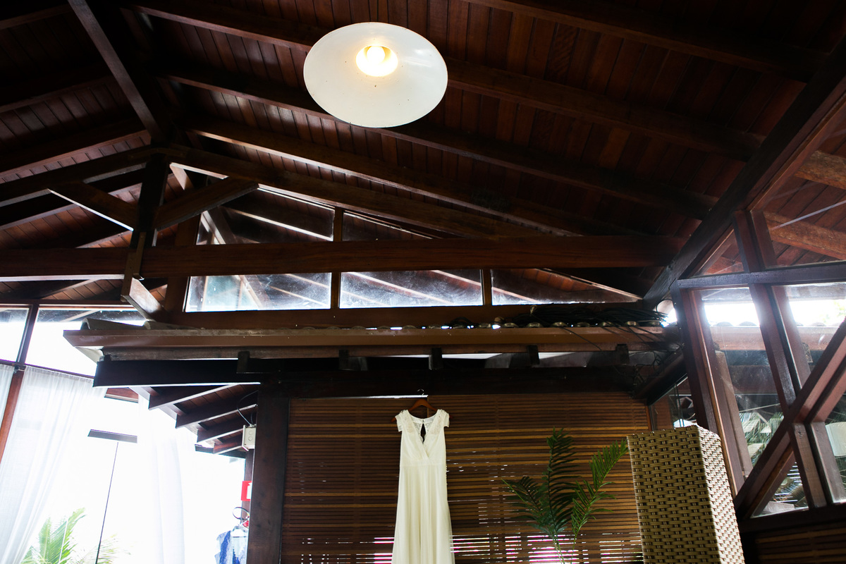 Destination Wedding. Casamento realizado no hotel coconuts, em São Sebastião - SP. Casamento na praia.