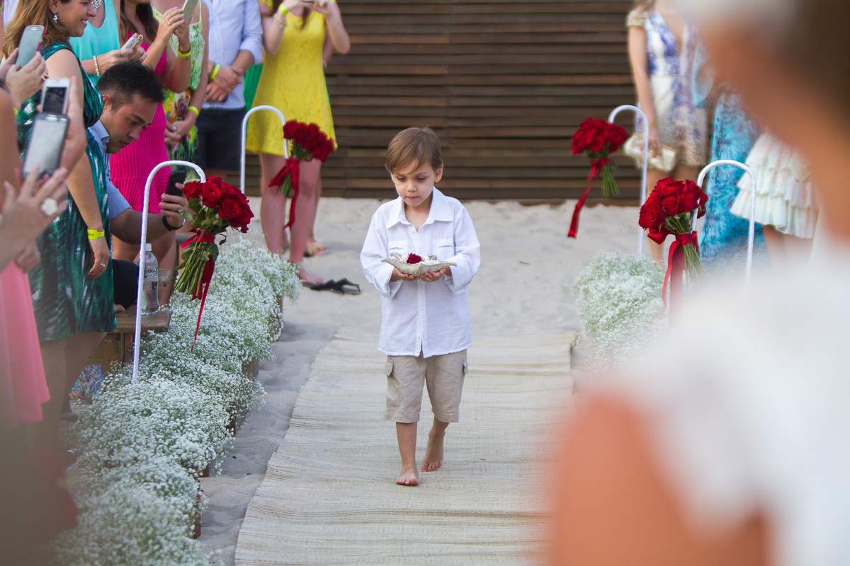 Destination Wedding. Casamento realizado no hotel coconuts, em São Sebastião - SP. Casamento na praia.