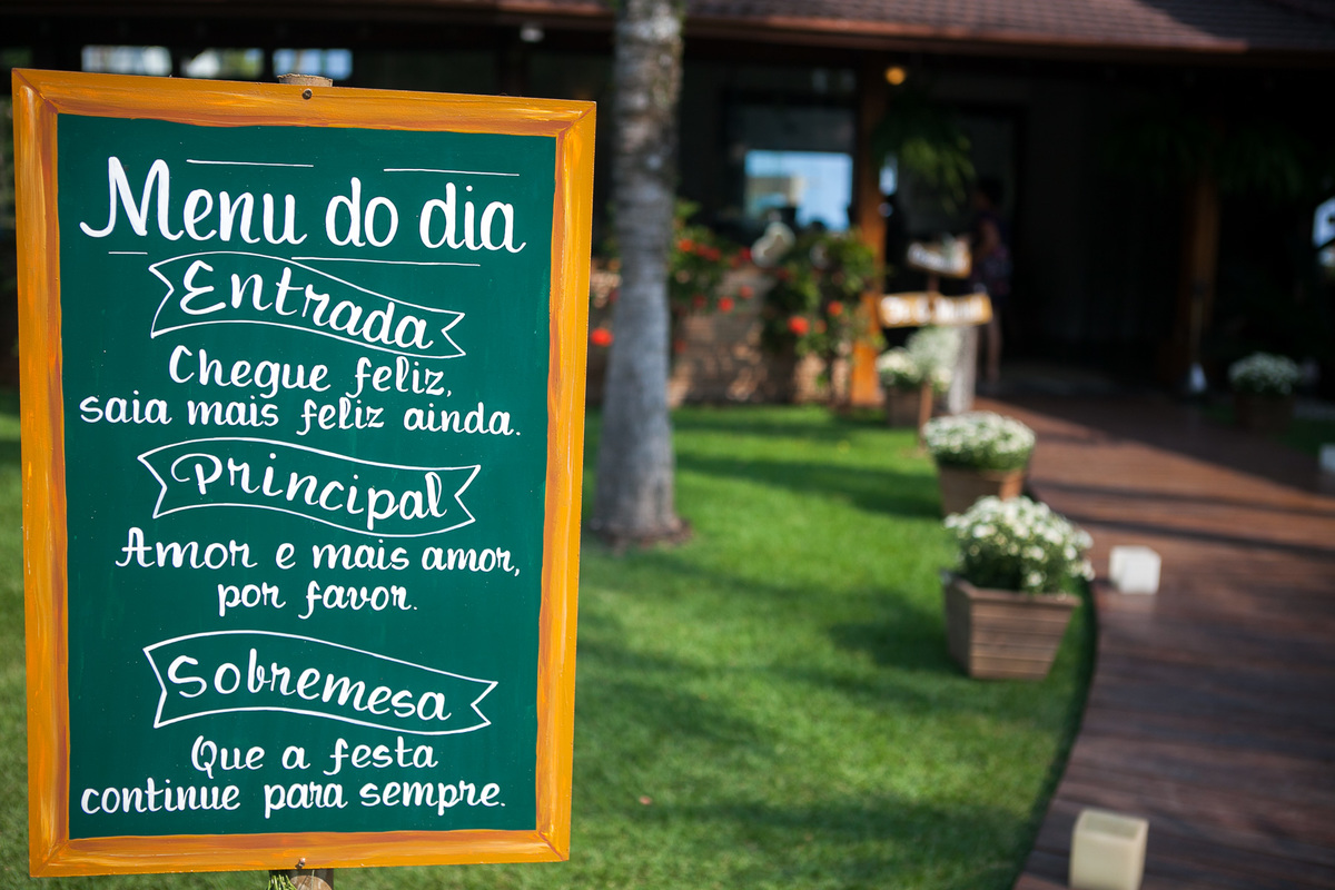 Destination Wedding. Casamento realizado no hotel coconuts, em São Sebastião - SP. Casamento na praia.