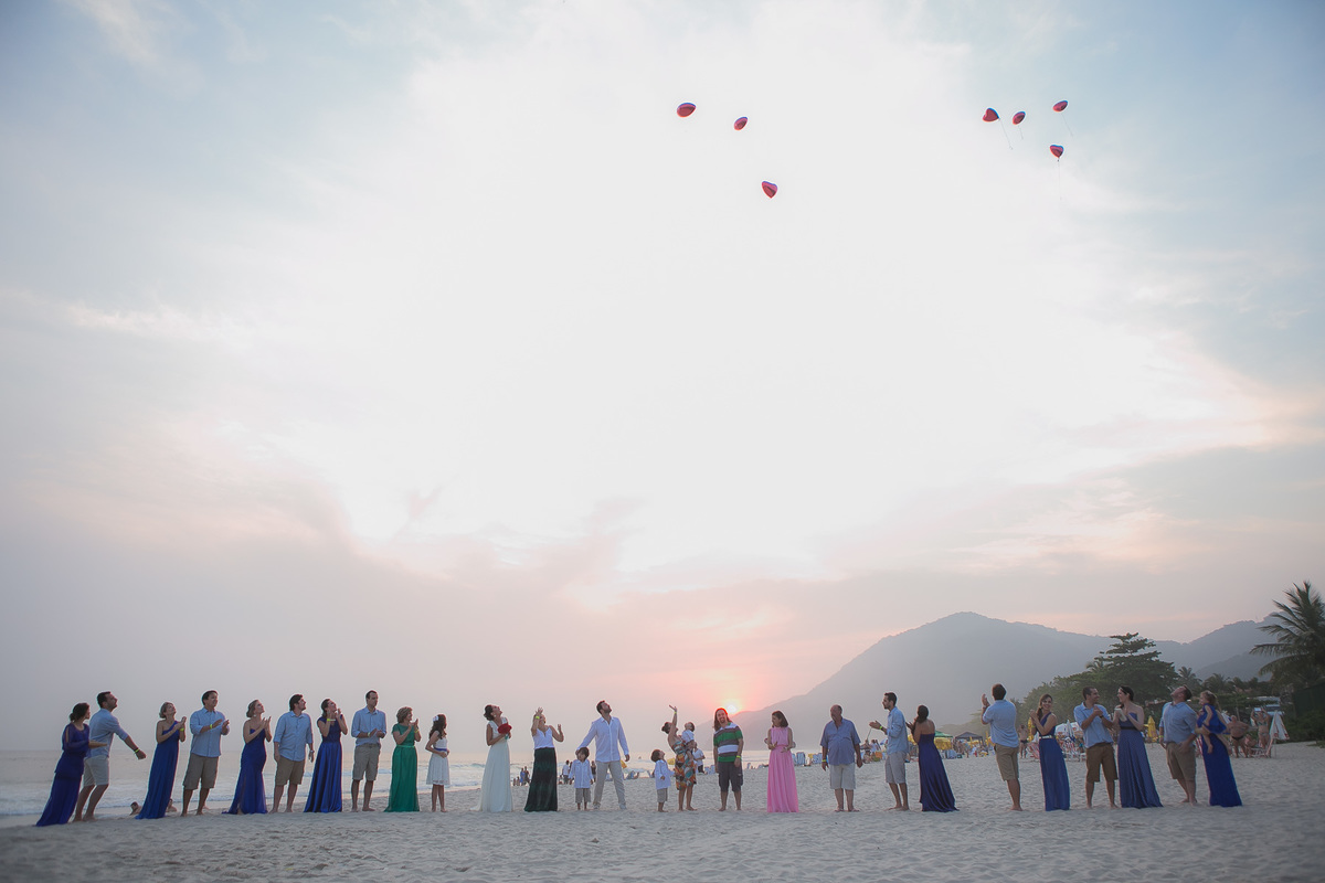Destination Wedding. Casamento realizado no hotel coconuts, em São Sebastião - SP. Casamento na praia.