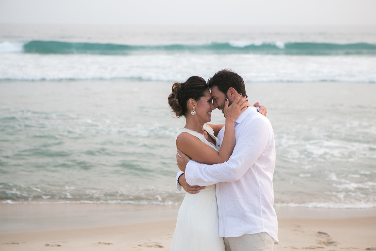 Destination Wedding. Casamento realizado no hotel coconuts, em São Sebastião - SP. Casamento na praia.