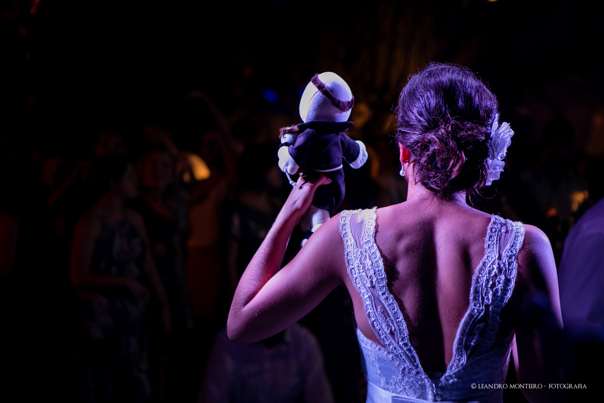Destination Wedding. Casamento realizado no Maresiras hotel, em São Sebastião - SP. Casamento na praia.