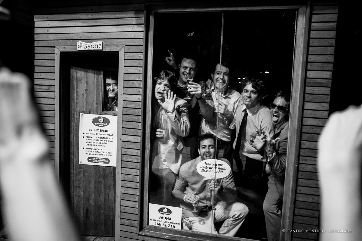 Destination Wedding. Casamento realizado no Maresiras hotel, em São Sebastião - SP. Casamento na praia.