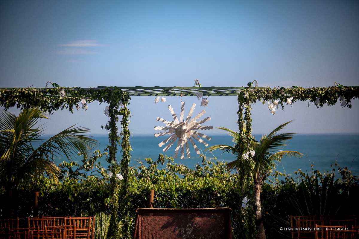 Destination Wedding. Casamento realizado no Maresiras hotel, em São Sebastião - SP. Casamento na praia.