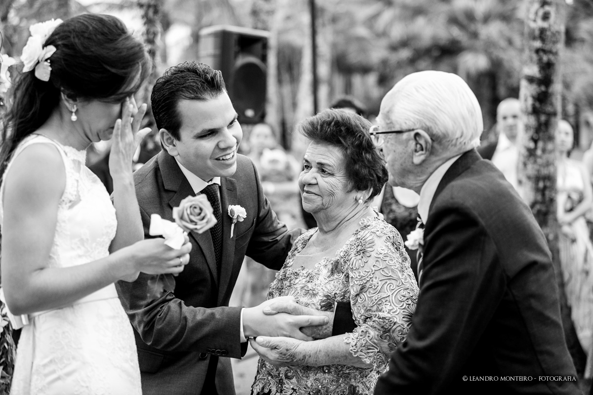 Destination Wedding. Casamento realizado no Maresiras hotel, em São Sebastião - SP. Casamento na praia.