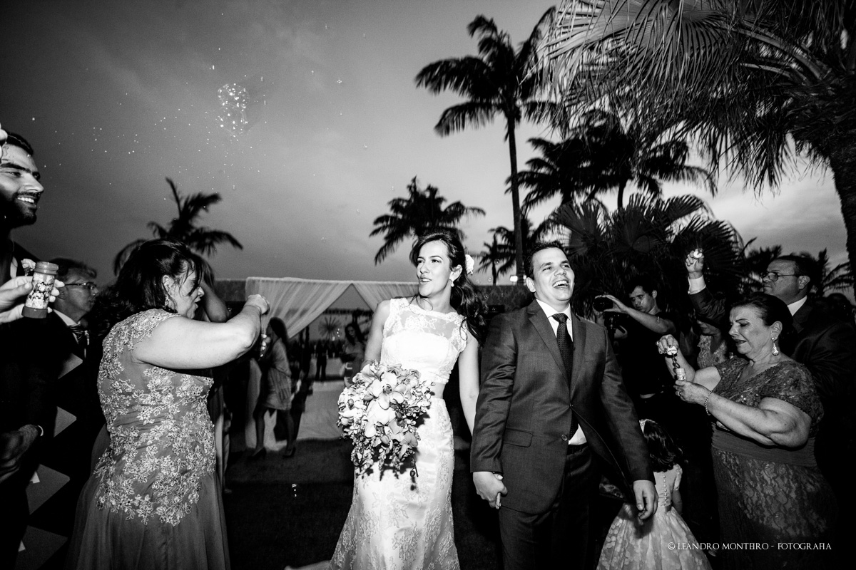 Destination Wedding. Casamento realizado no Maresiras hotel, em São Sebastião - SP. Casamento na praia.