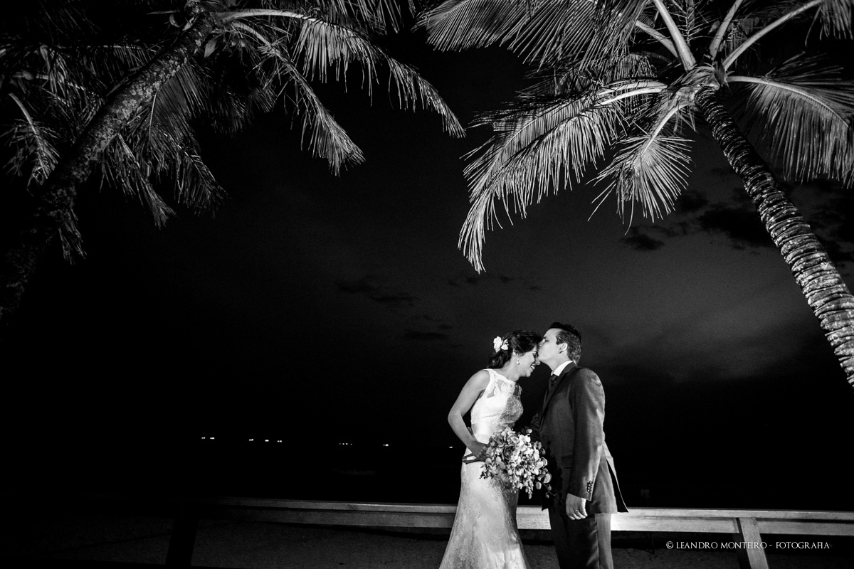 Destination Wedding. Casamento realizado no Maresiras hotel, em São Sebastião - SP. Casamento na praia.