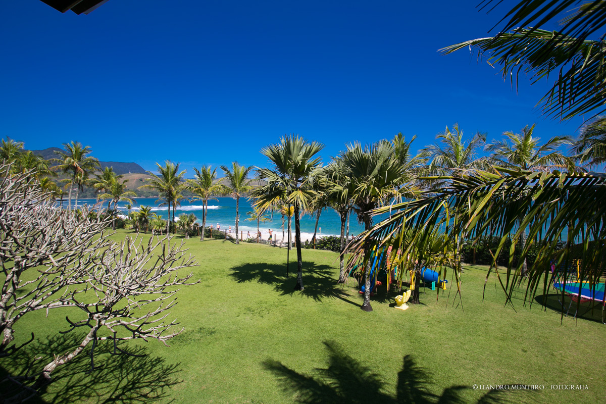 Destination Wedding. Casamento realizado no Maresiras hotel, em São Sebastião - SP. Casamento na praia.