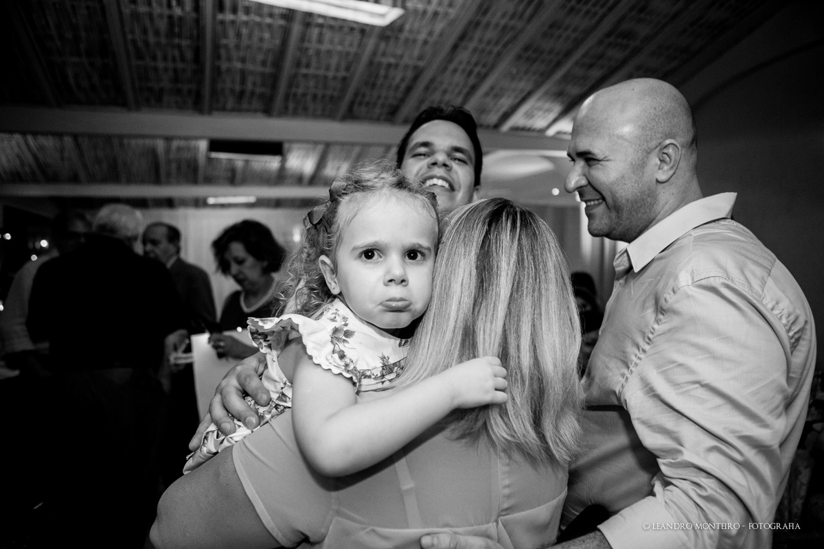 Destination Wedding. Casamento realizado no Maresiras hotel, em São Sebastião - SP. Casamento na praia.