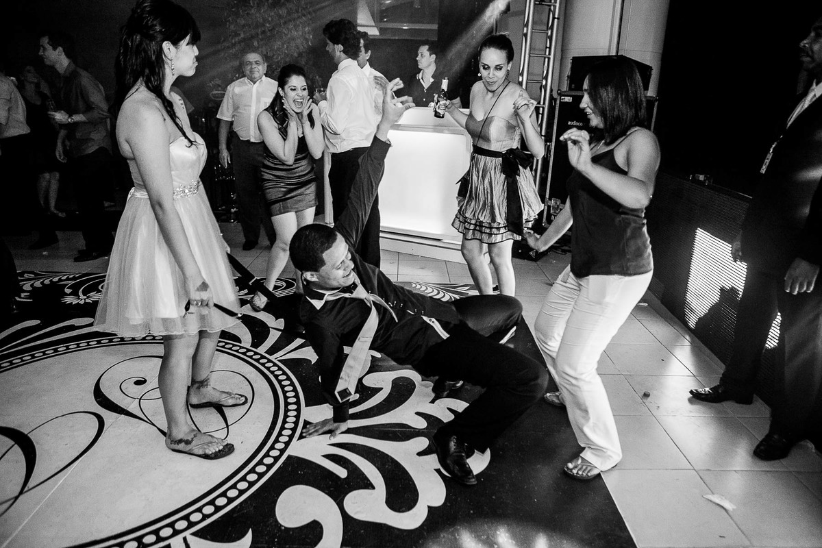 Casamento na Univap, animado pelo cantor Frejat.