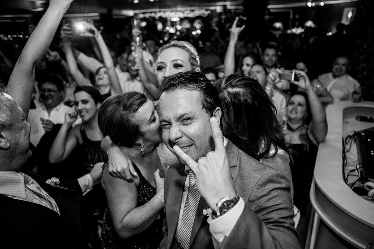 Casamento na Univap, animado pelo cantor Frejat.