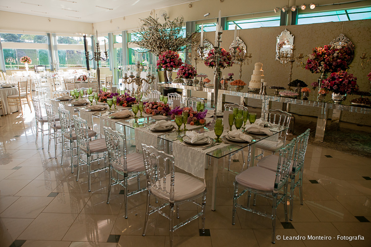 Fotos de um lindo casamento realizado na cidade de Jacarei, no Bonanza Rural Center.