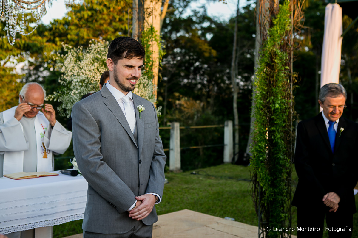 Fotos de um lindo casamento realizado na cidade de Jacarei, no Bonanza Rural Center.