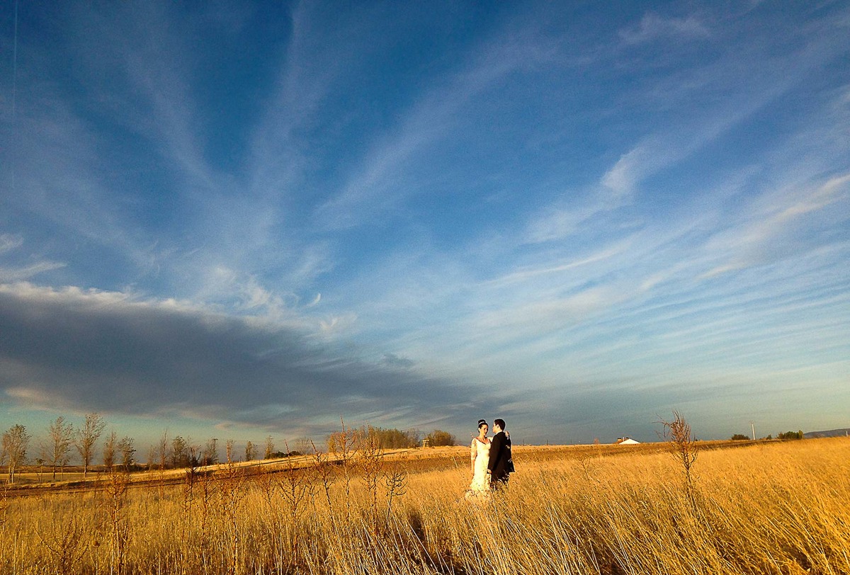 Trash the Dress realizado nas cidades de Avila e Segóvia, Espanha, Europa.