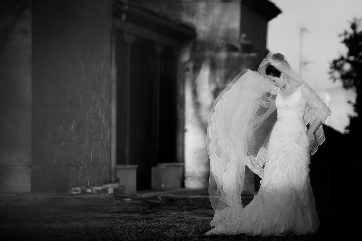 Trash the Dress realizado nas cidades de Avila e Segóvia, Espanha, Europa.