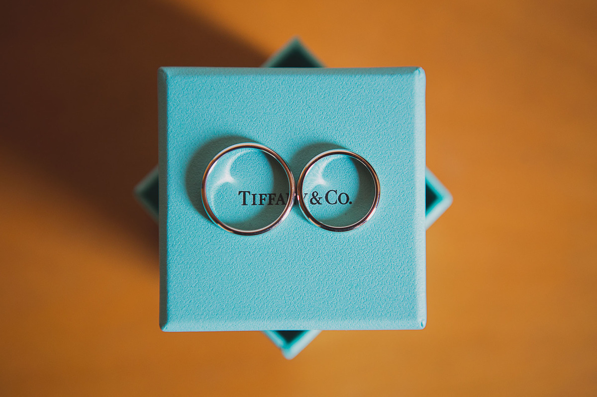 Alianças Tiffany.
