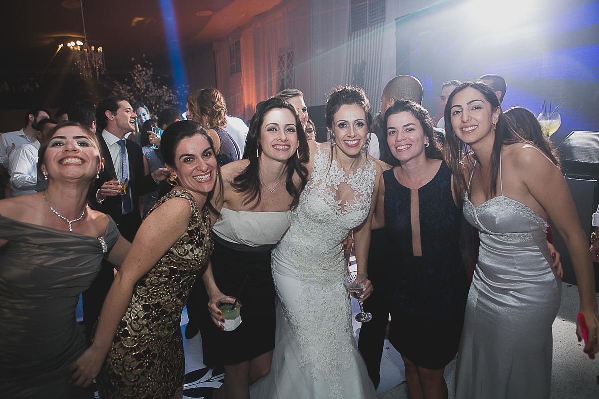 Festa de casamento no Interative Hall.