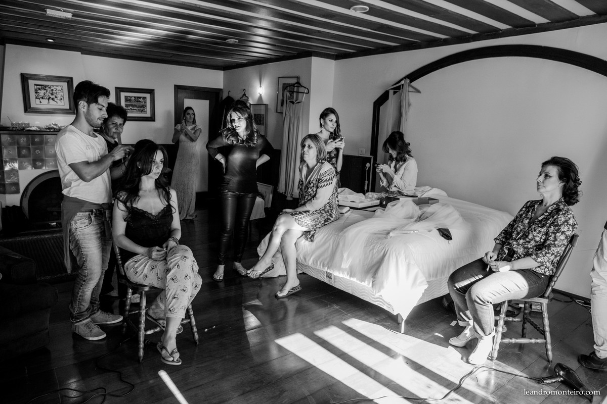 noiva com madrinhas no making of