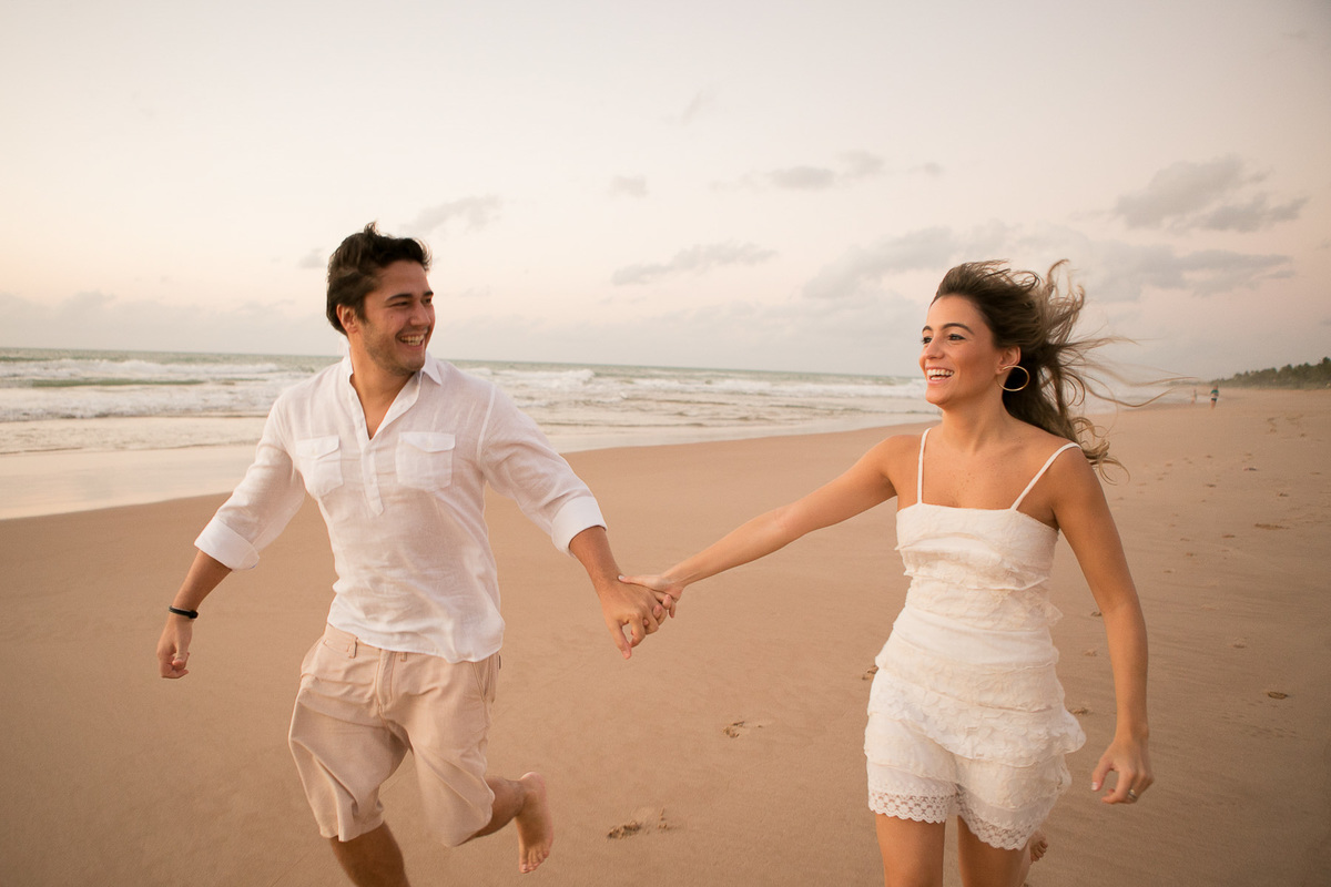 Ensaio de pre casamento realizado em Salvador, Praia do Forte, Bahia.