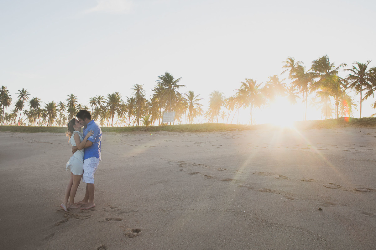Ensaio de pre casamento realizado em Salvador, Praia do Forte, Bahia.