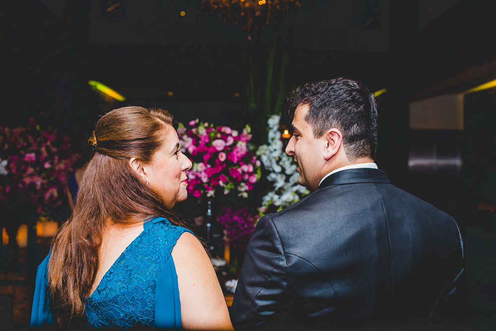 Entrada do noivo no espaço Villa Bisutti para cerimônia de casamento 