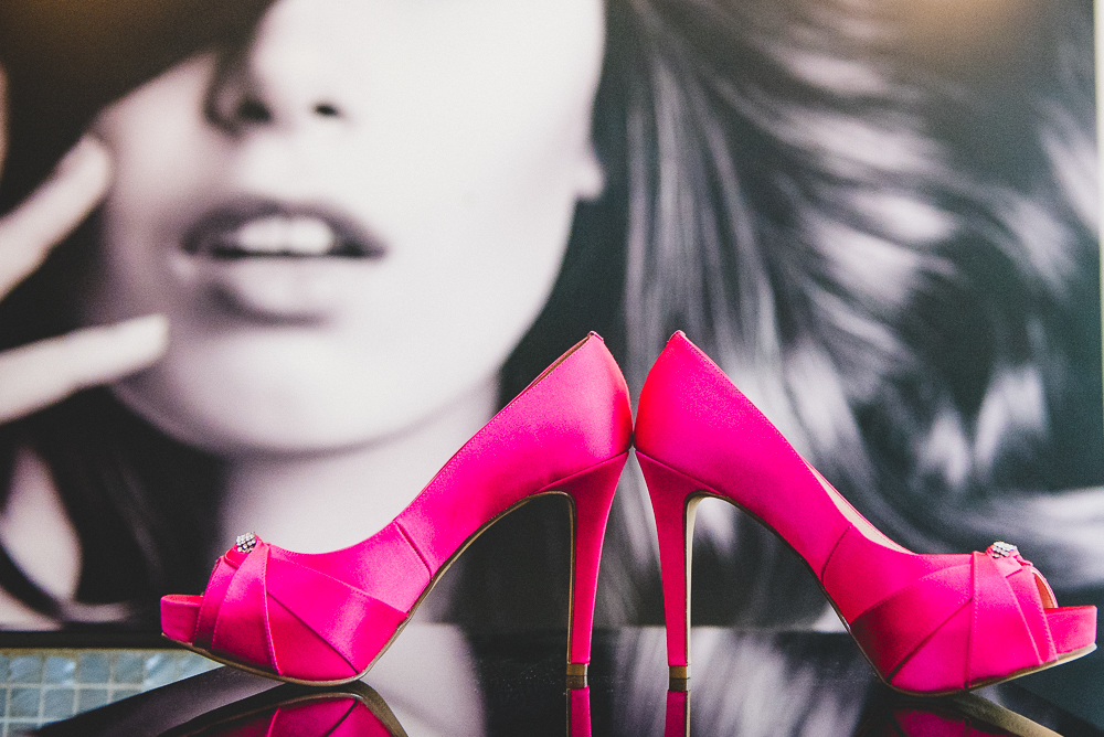 Sapato de casamento fotografado por Vinicius Donha fotografia fotógrafo de casamento em SP