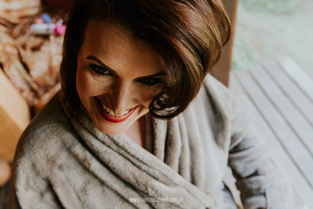 Penteado para casamento e cabelo para casamento no making of de noiva no estação Gaia