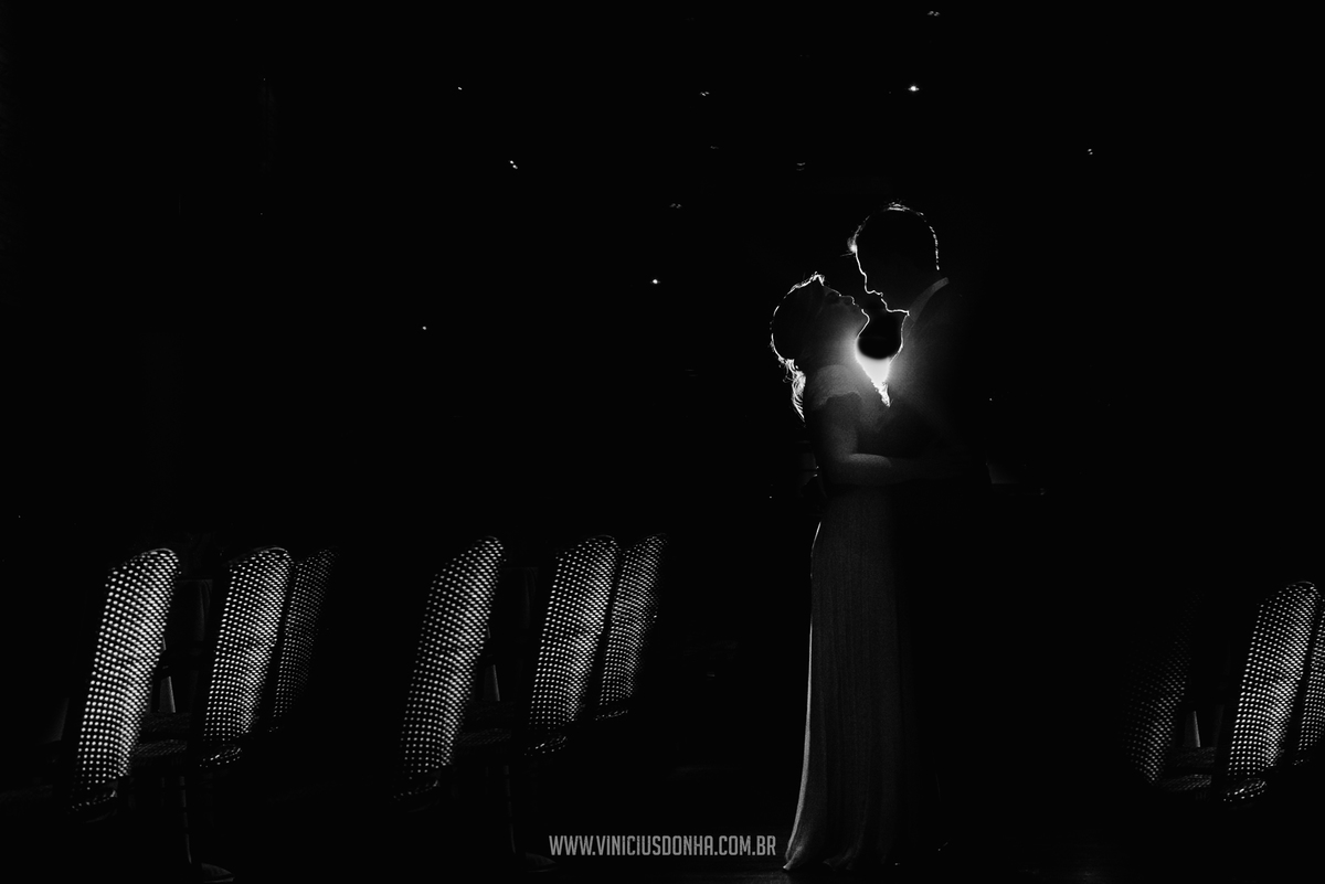 Dança dos noivos no casamento no restaurante Cantaloup por Vinicius Donha fotógrafo de casamento