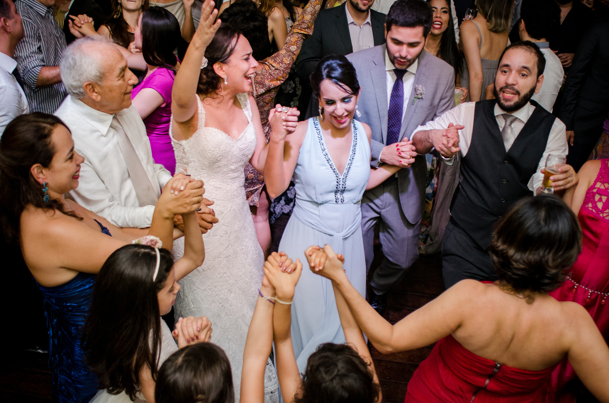 casamento-espontaneo-igreja-bairro-boa-vista-recife-pe-casamento-ana-goes-isabela-lucena-fotografia