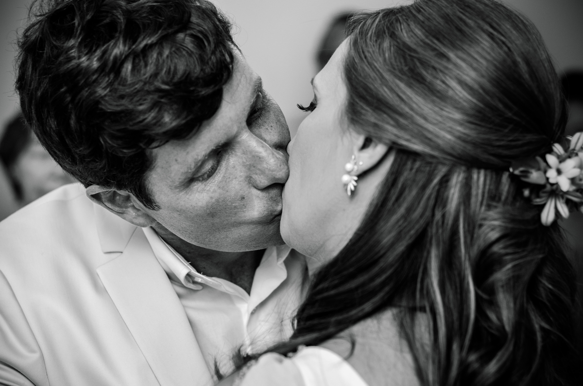 o beijo casamento recife casamento de dia recife Isabela lucena fotografia