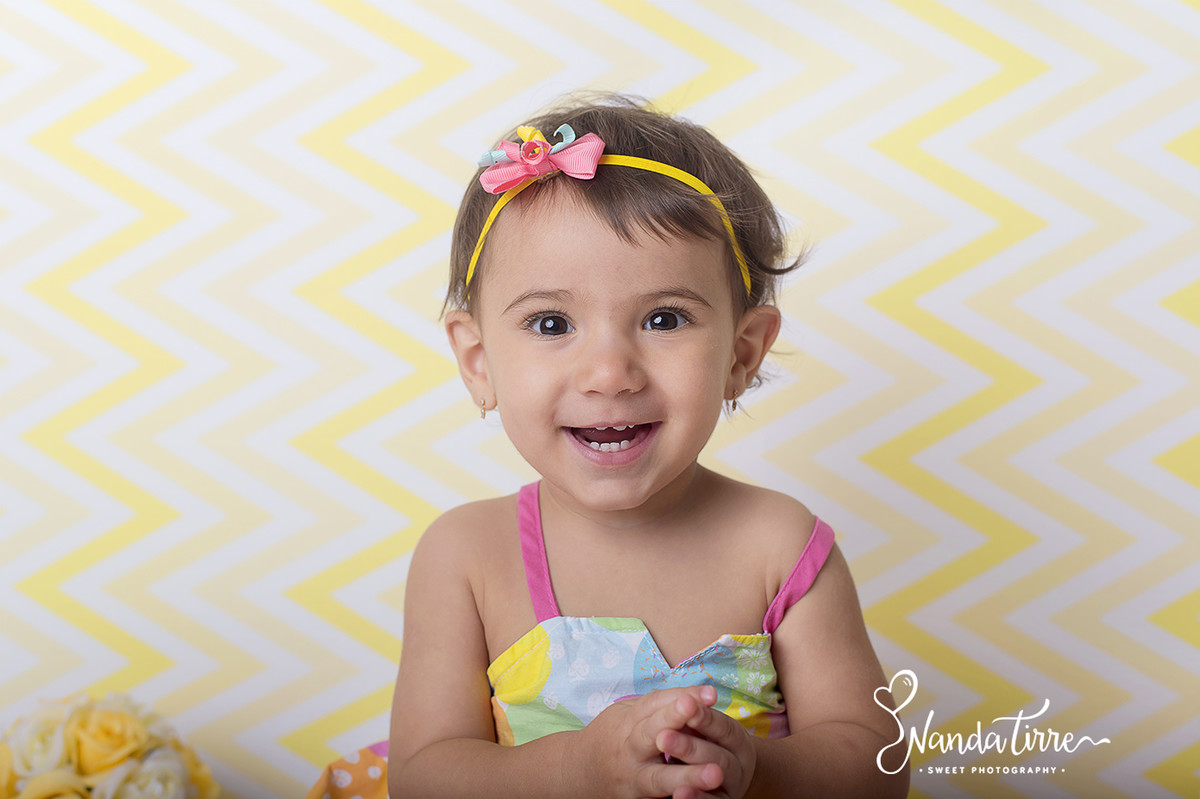 bebê-baby-fotografia-fotógrafo-foto-book-ensaio-fotográfico-estúdio-nanda-tirre-photo-criança-cake-smash-the-primeiro-aniversário-aninho-festa-mãe-pai-rio-de-janeiro-rj-doce-bolo-photography-photographer-RJ-um-1-parabéns-bagunça-sessão-splash-banho-comer