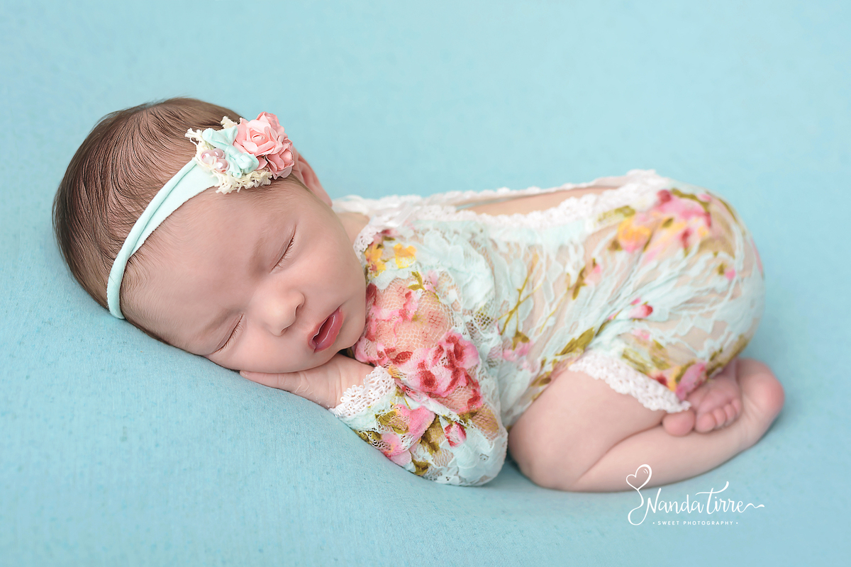 newborn-recem-nascido-bebê-baby-fotografia-fotógrafo-foto-book-ensaio-fotográfico-estúdio-nanda-tirre-photo-maternidade-perinatal-cssj-mãe-pai-grávida-gravidez-gestante-gestação-rio-de-janeiro-rj-parto-amamentação-photography-photographer-RJ-recém-nascido