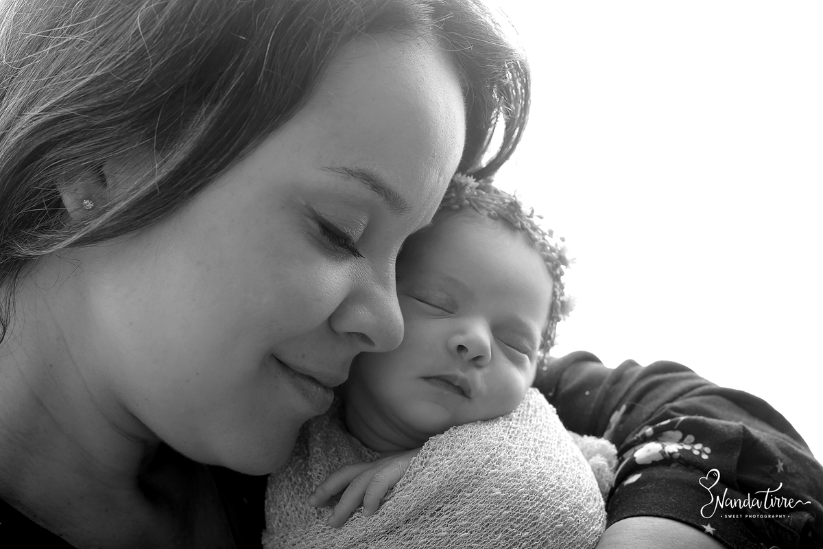 newborn-recem-nascido-bebê-baby-fotografia-fotógrafo-foto-book-ensaio-fotográfico-estúdio-nanda-tirre-photo-maternidade-perinatal-cssj-mãe-pai-grávida-gravidez-gestante-gestação-rio-de-janeiro-rj-parto-amamentação-photography-photographer-RJ-recém-nascido