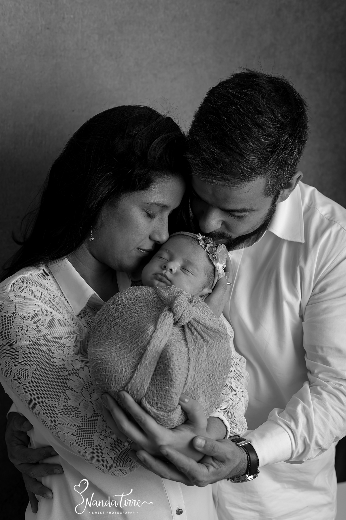 newborn-recem-nascido-bebê-baby-fotografia-fotógrafo-foto-book-ensaio-fotográfico-estúdio-nanda-tirre-photo-maternidade-perinatal-cssj-mãe-pai-grávida-gravidez-gestante-gestação-rio-de-janeiro-rj-parto-amamentação-photography-photographer-RJ-recém-nascido