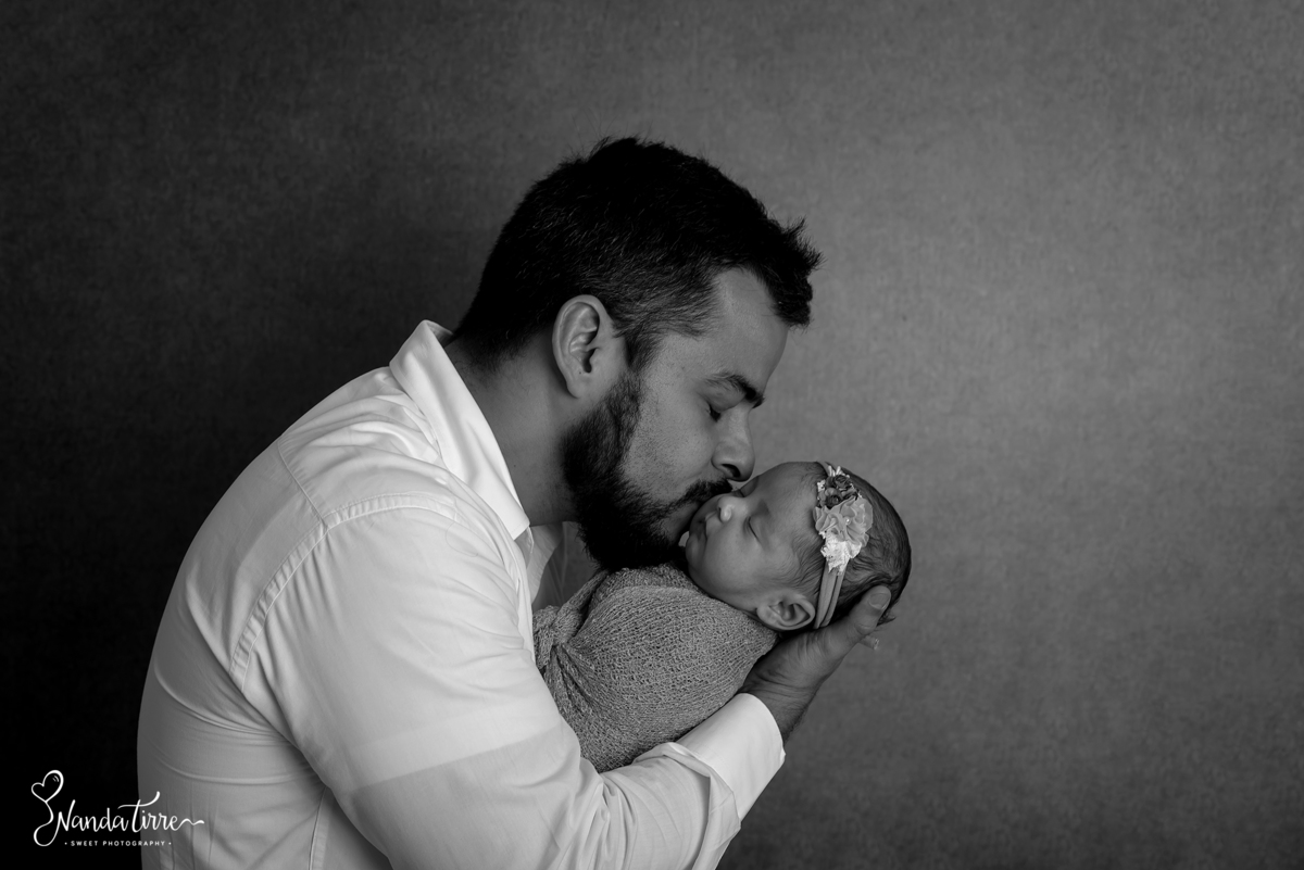 newborn-recem-nascido-bebê-baby-fotografia-fotógrafo-foto-book-ensaio-fotográfico-estúdio-nanda-tirre-photo-maternidade-perinatal-cssj-mãe-pai-grávida-gravidez-gestante-gestação-rio-de-janeiro-rj-parto-amamentação-photography-photographer-RJ-recém-nascido