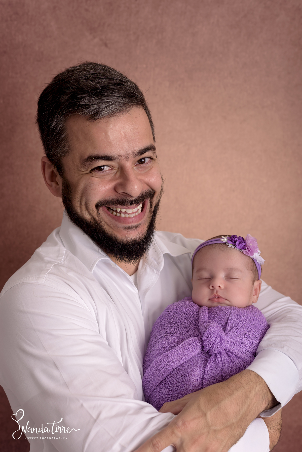 newborn-recem-nascido-bebê-baby-fotografia-fotógrafo-foto-book-ensaio-fotográfico-estúdio-nanda-tirre-photo-maternidade-perinatal-cssj-mãe-pai-grávida-gravidez-gestante-gestação-rio-de-janeiro-rj-parto-amamentação-photography-photographer-RJ-recém-nascido