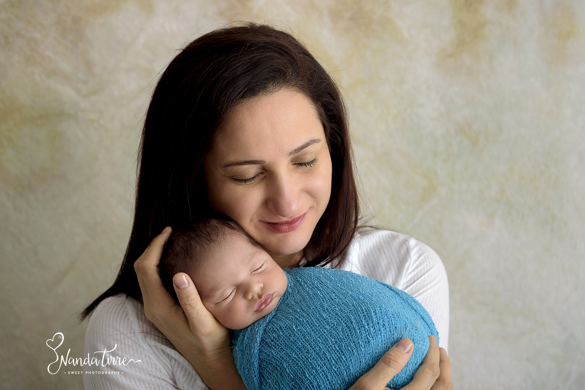 newborn-recem-nascido-bebê-baby-fotografia-fotógrafo-foto-book-ensaio-fotográfico-estúdio-nanda-tirre-photo-maternidade-perinatal-cssj-mãe-pai-grávida-gravidez-gestante-gestação-rio-de-janeiro-rj-parto-amamentação-photography-photographer-RJ-recém-nascido