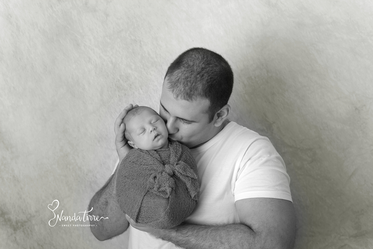 newborn-bebê-baby-fotografia-fotógrafo-foto-book-ensaio-fotográfico-estúdio-nanda-tirre-photo-maternidade-perinatal-cssj-mãe-pai-grávida-gravidez-gestante-gestação-rio-de-janeiro-rj-parto-amamentação-photography-photographer-RJ-recém-nascido-rio-recem