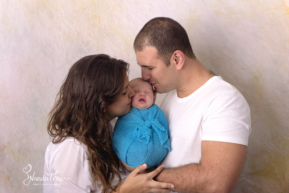 newborn-bebê-baby-fotografia-fotógrafo-foto-book-ensaio-fotográfico-estúdio-nanda-tirre-photo-maternidade-perinatal-cssj-mãe-pai-grávida-gravidez-gestante-gestação-rio-de-janeiro-rj-parto-amamentação-photography-photographer-RJ-recém-nascido-rio-recem