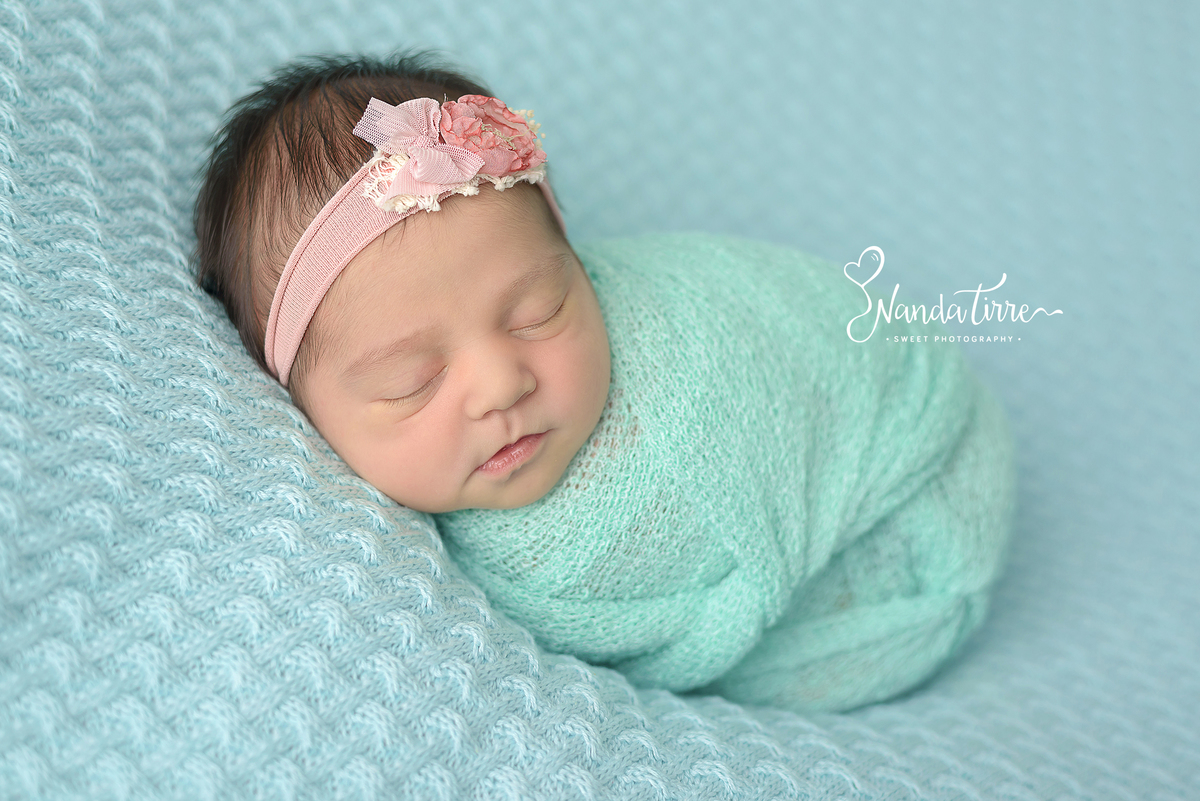 newborn-bebê-baby-fotografia-fotógrafo-foto-book-ensaio-fotográfico-estúdio-nanda-tirre-photo-maternidade-perinatal-cssj-mãe-pai-grávida-gravidez-gestante-gestação-rio-de-janeiro-rj-parto-amamentação-photography-photographer-RJ-recém-nascido-rio-recem