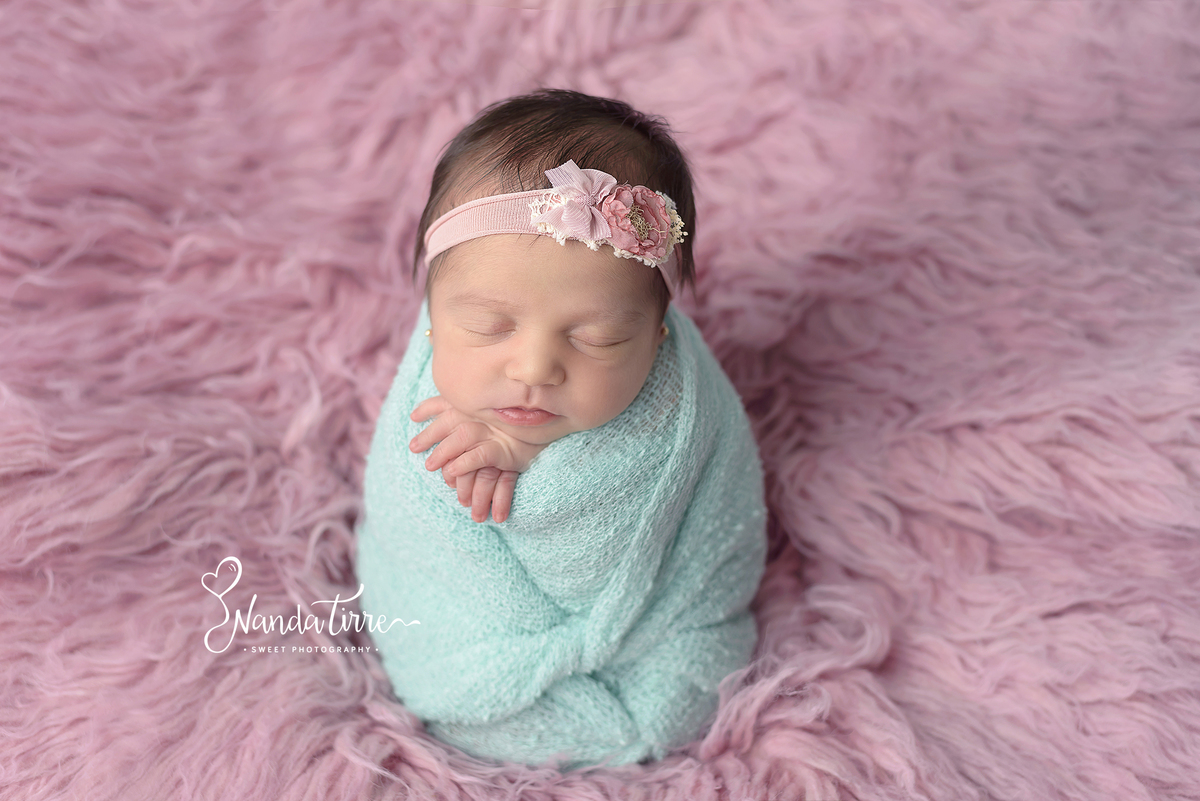 newborn-bebê-baby-fotografia-fotógrafo-foto-book-ensaio-fotográfico-estúdio-nanda-tirre-photo-maternidade-perinatal-cssj-mãe-pai-grávida-gravidez-gestante-gestação-rio-de-janeiro-rj-parto-amamentação-photography-photographer-RJ-recém-nascido-rio-recem