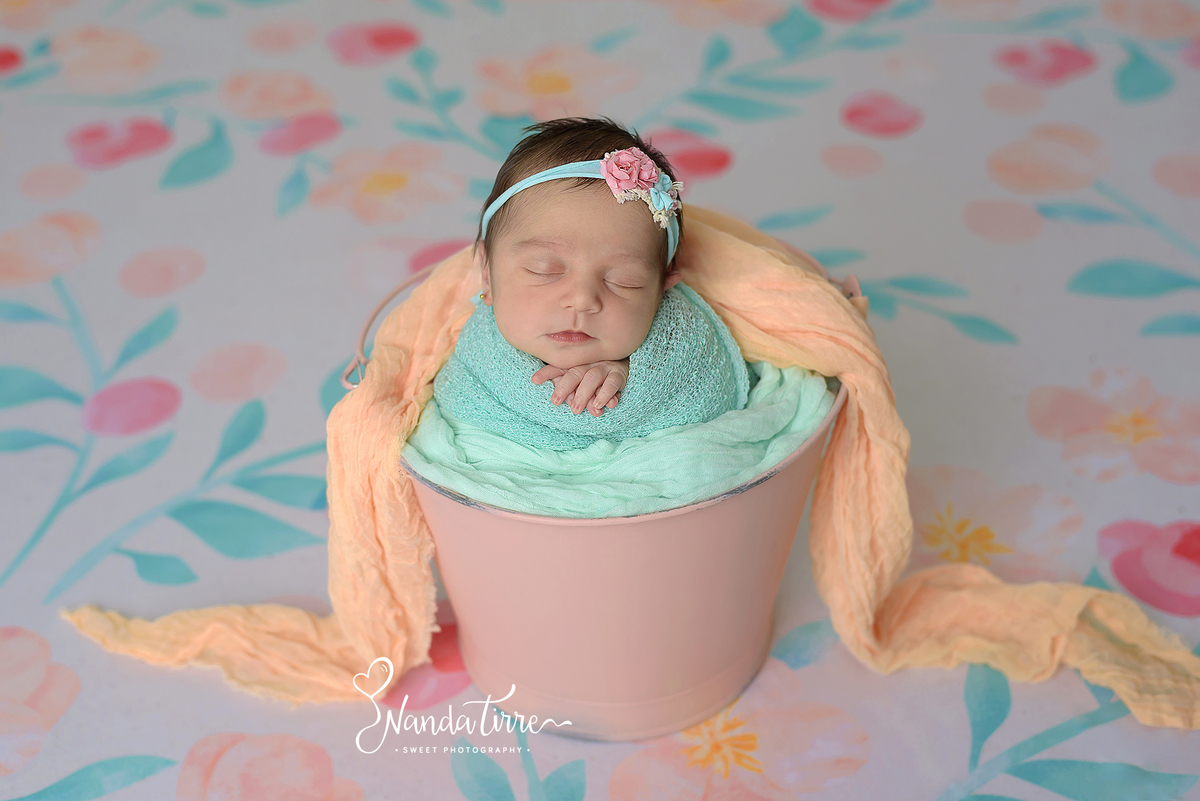 newborn-bebê-baby-fotografia-fotógrafo-foto-book-ensaio-fotográfico-estúdio-nanda-tirre-photo-maternidade-perinatal-cssj-mãe-pai-grávida-gravidez-gestante-gestação-rio-de-janeiro-rj-parto-amamentação-photography-photographer-RJ-recém-nascido-rio-recem