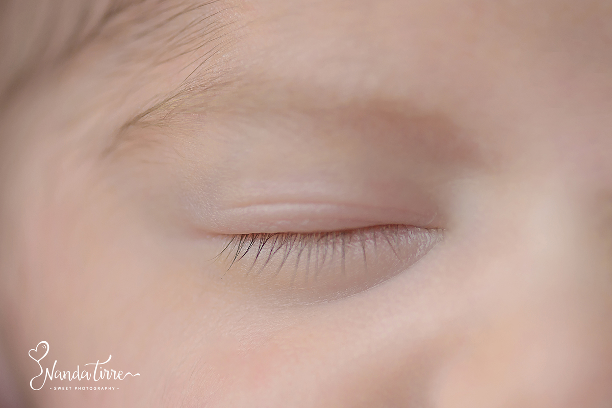 newborn-bebê-baby-fotografia-fotógrafo-foto-book-ensaio-fotográfico-estúdio-nanda-tirre-photo-maternidade-perinatal-cssj-mãe-pai-grávida-gravidez-gestante-gestação-rio-de-janeiro-rj-parto-amamentação-photography-photographer-RJ-recém-nascido-irmãos-gêmeos